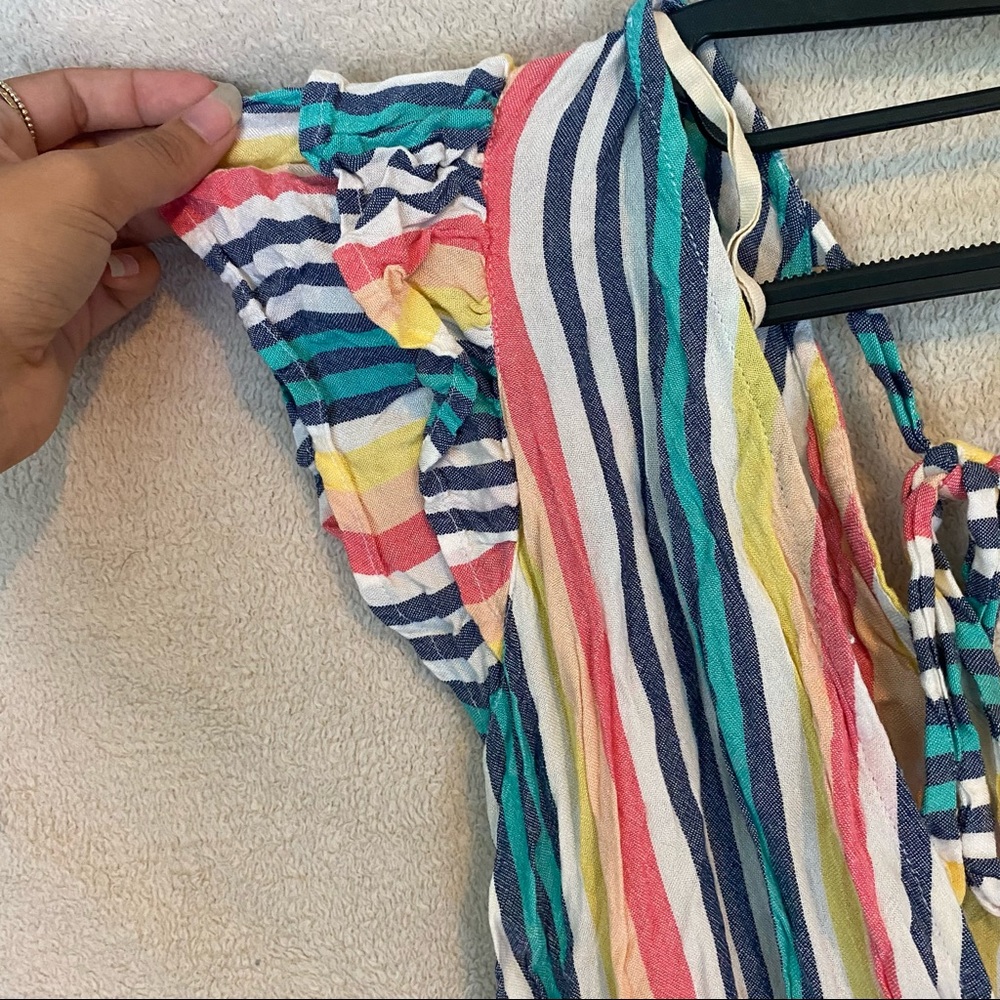Stripped Flowy Romper - Picture 2 of 6